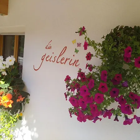 Gaestehaus Geislerin Guest house *